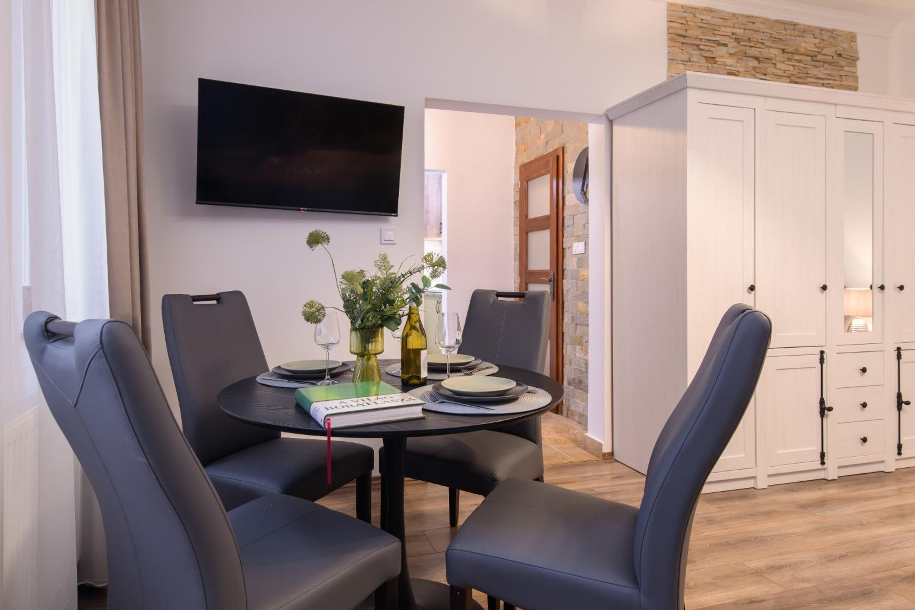 Várvédőház Apartmanok Eger