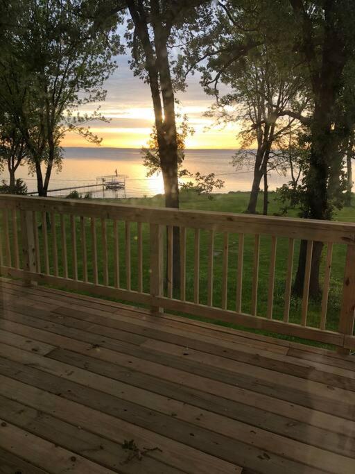 Goyke, Unwind with unmatched lakefront views view 2