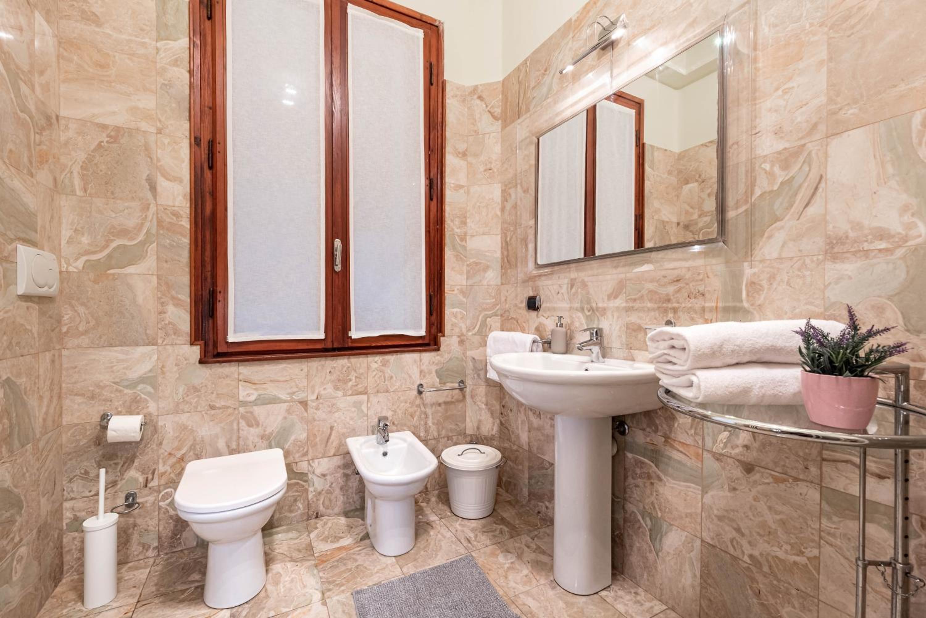 Piazza Isolo Central Apartment