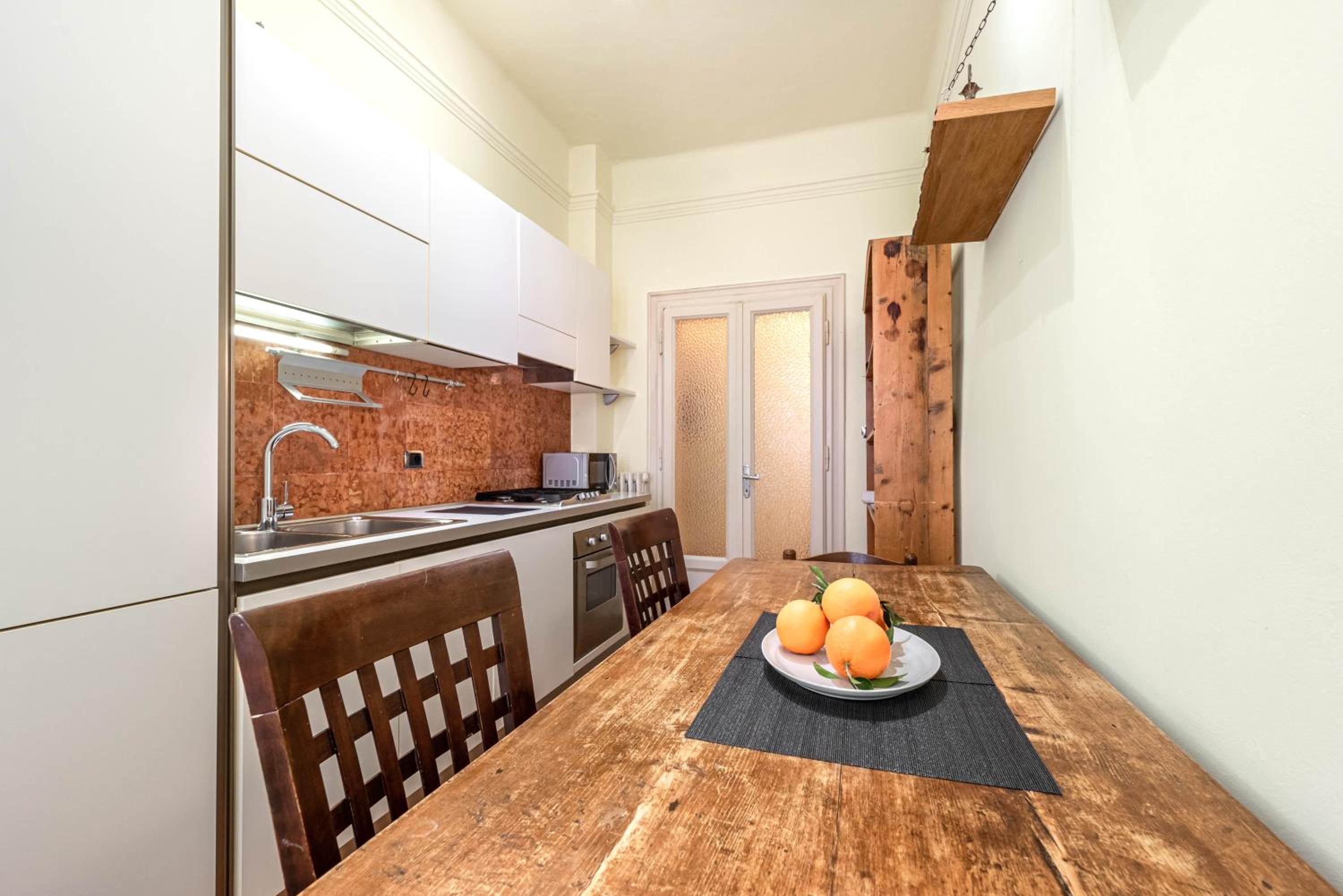Piazza Isolo Central Apartment
