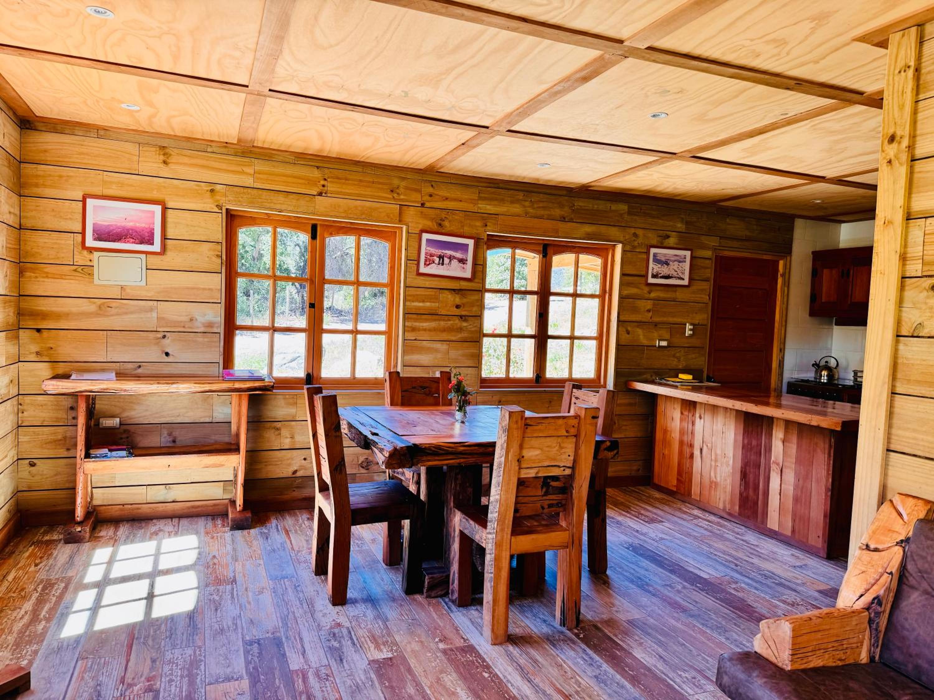 Parque Guaiquivilo, Cabañas de montaña con tinaja privada