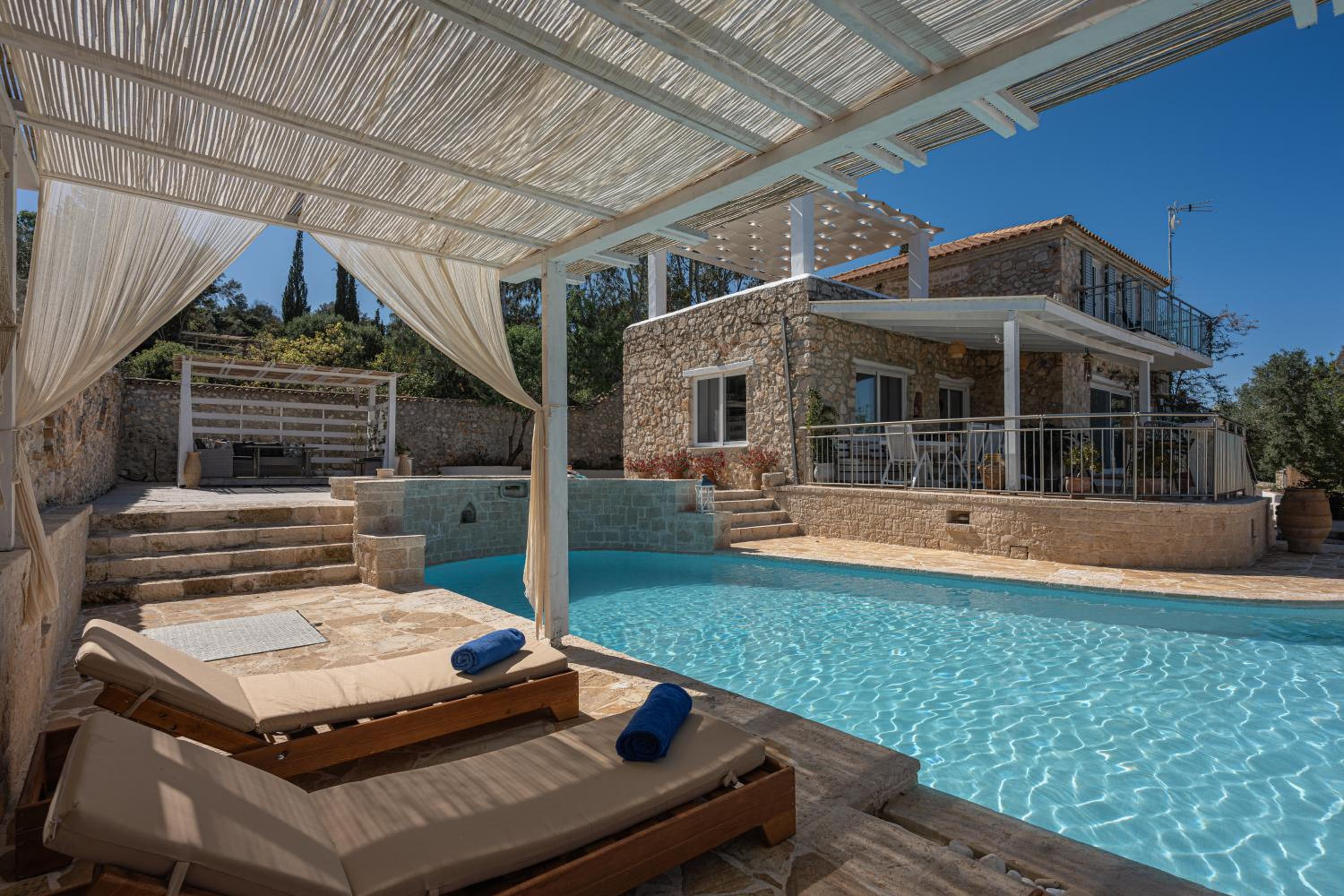 Louiza - Luxury Stone Villa view 2
