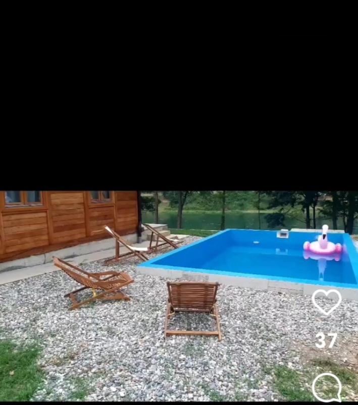 Drinska Dama view 3