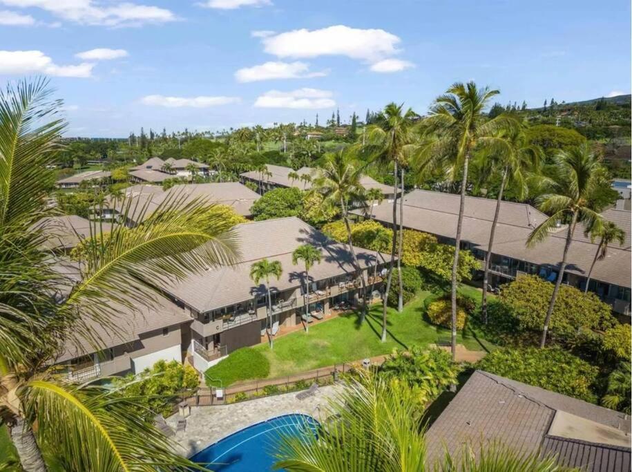 Hotel Maui Bliss: 1BR Corner Haven, Ocean & Golf Views - Image 1