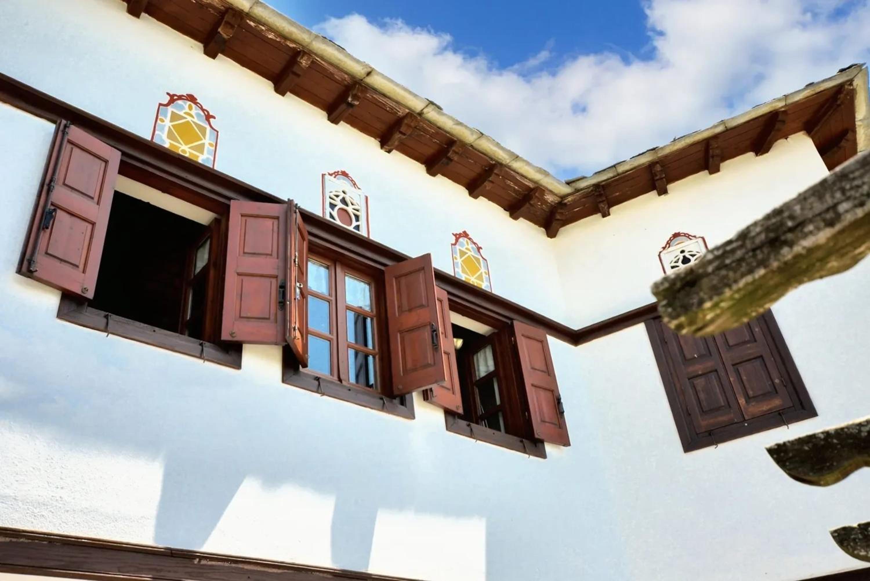 Spacious house with sea view in Volos