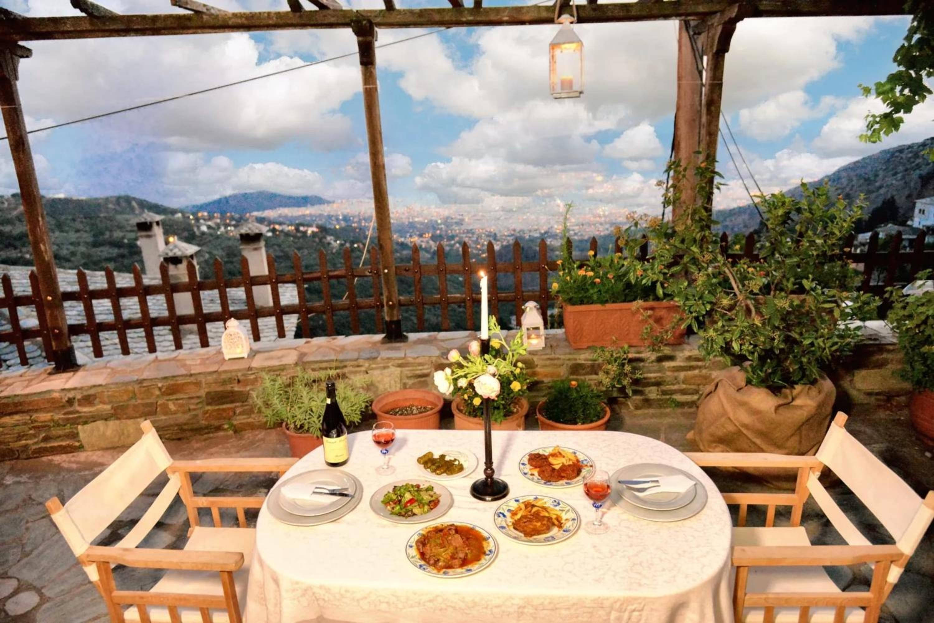 Spacious house with sea view in Volos