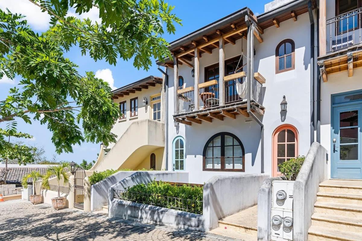 Trendy Condo with Stunning Ocean Views and Exclusive Beach Club Access in Las Catalinas