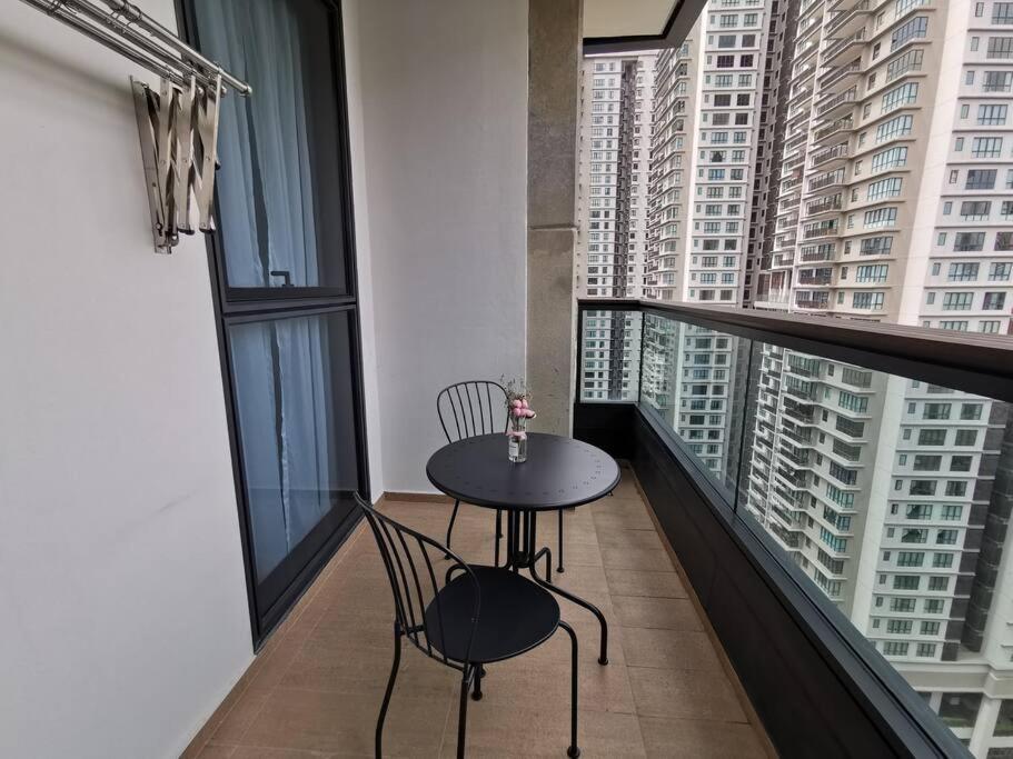 Arcoris Mont Kiara 15# 163 Sunway Mall # 1 Mont Kiara