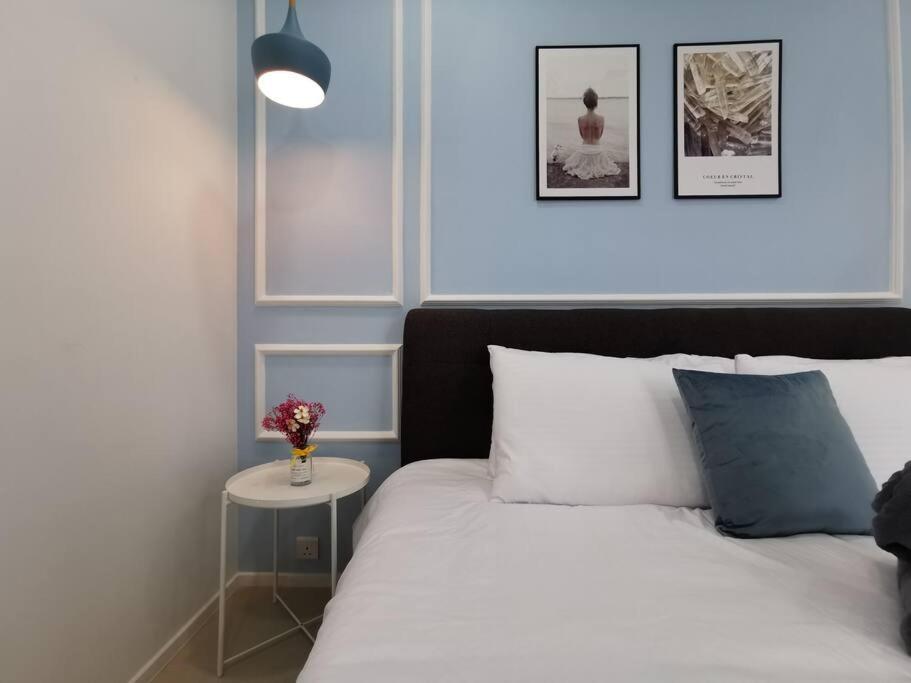 Arcoris Mont Kiara 15# 163 Sunway Mall # 1 Mont Kiara