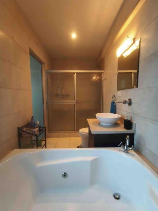 Great for Families/Work/Medical - 2Br Condo A/C