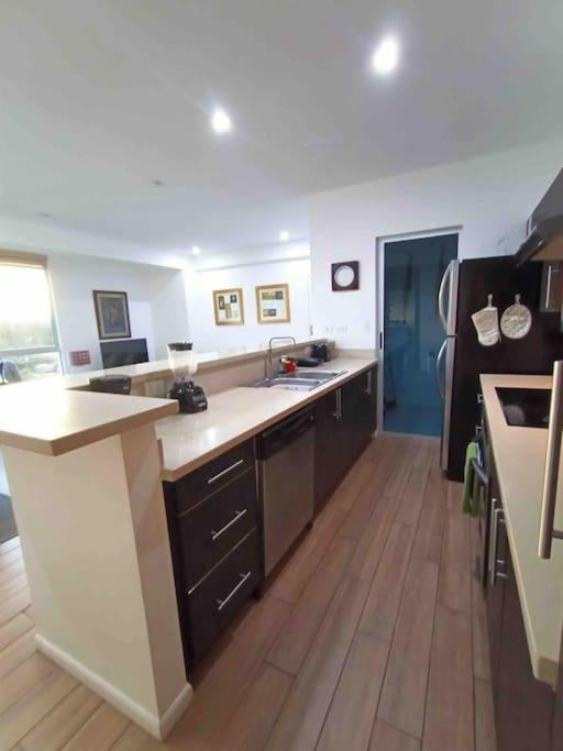 Great for Families/Work/Medical - 2Br Condo A/C