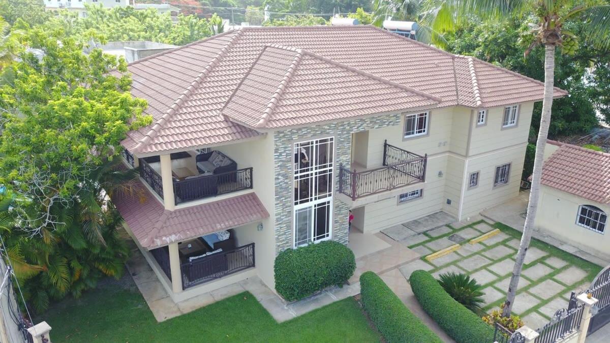 Luxe Comfort 8 Bedroom Villa with Private Pool & Entertainment, photo 23