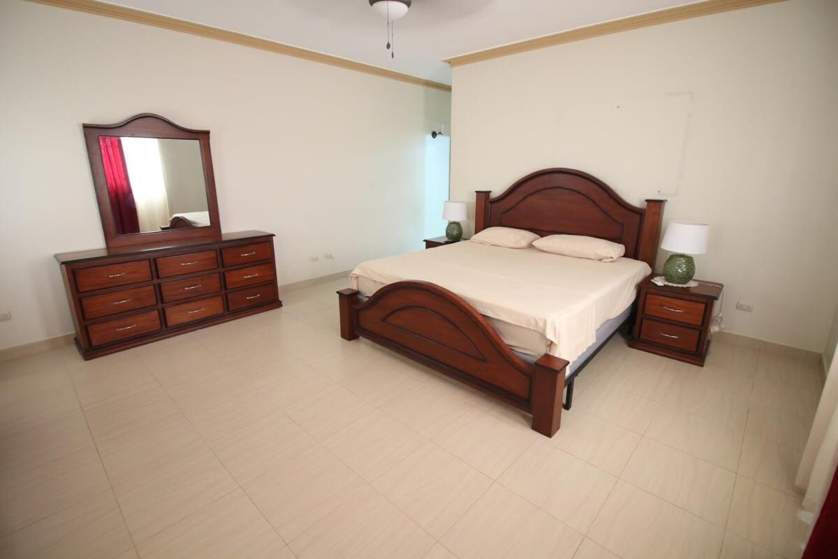 Luxe Comfort 8 Bedroom Villa with Private Pool & Entertainment, photo 29
