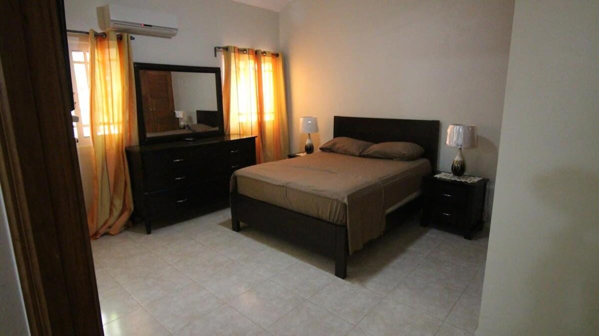 Luxe Comfort 8 Bedroom Villa with Private Pool & Entertainment