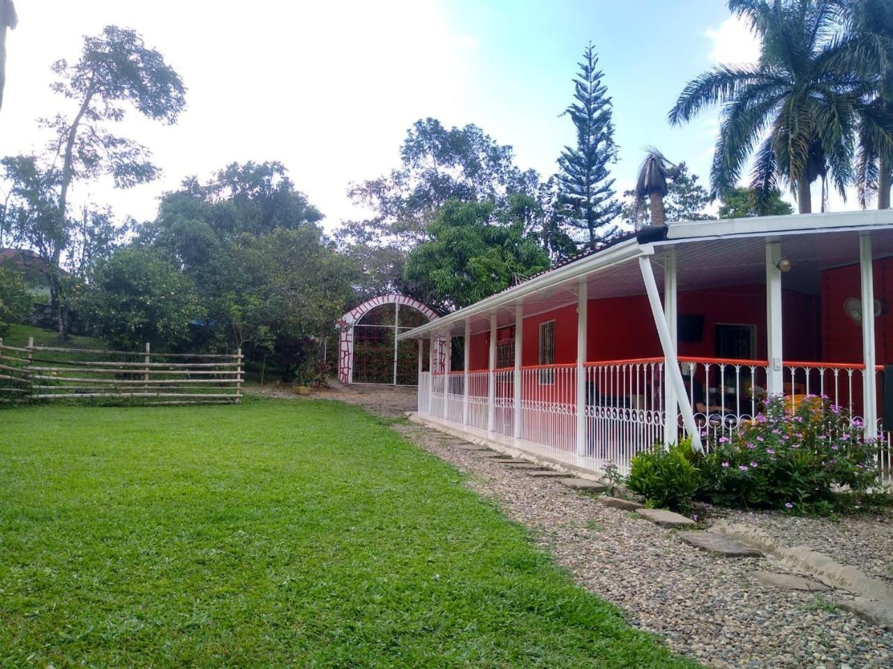 Finca Villa Rosita-Tu Paraíso Campestre cerca de Bogotá