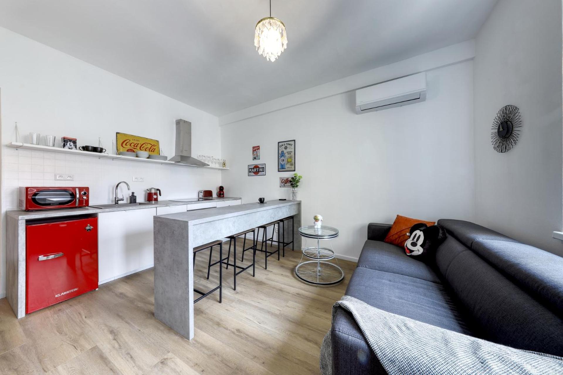STAR stylish apartment on the famous Bratislava pedestrian zone view 3