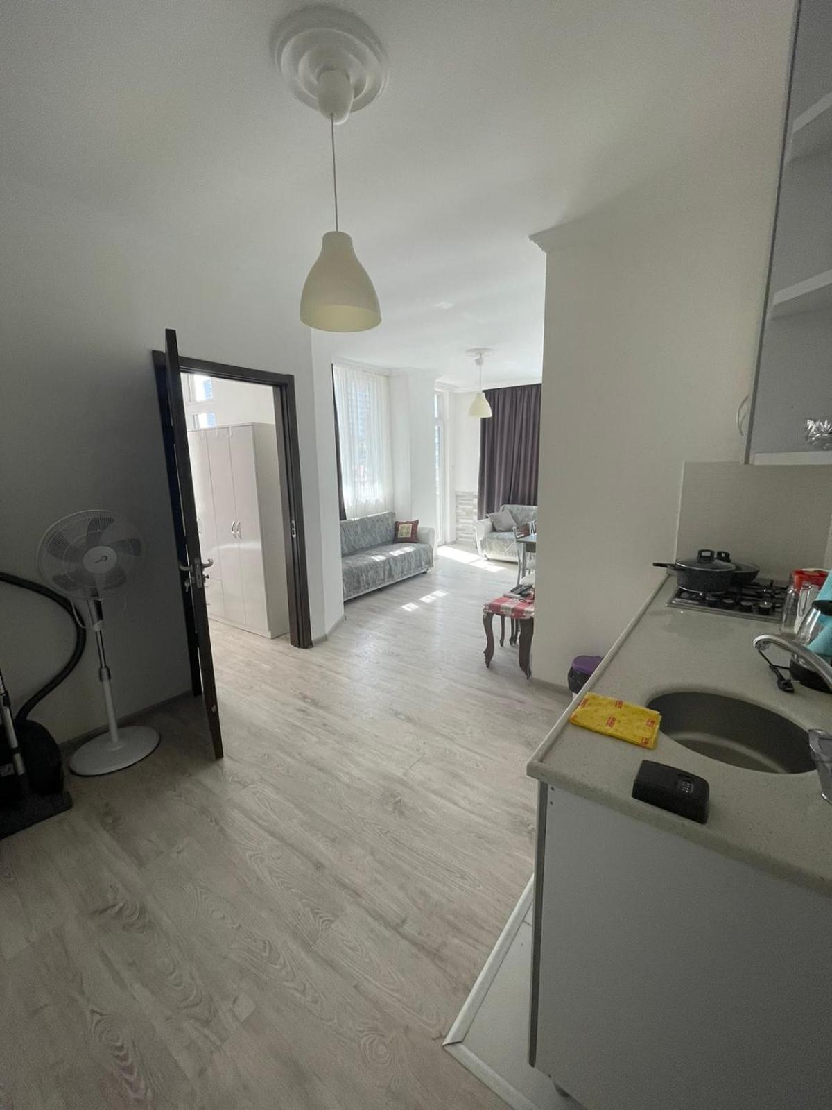 Sunny apartment in the heart of Batumi view 5