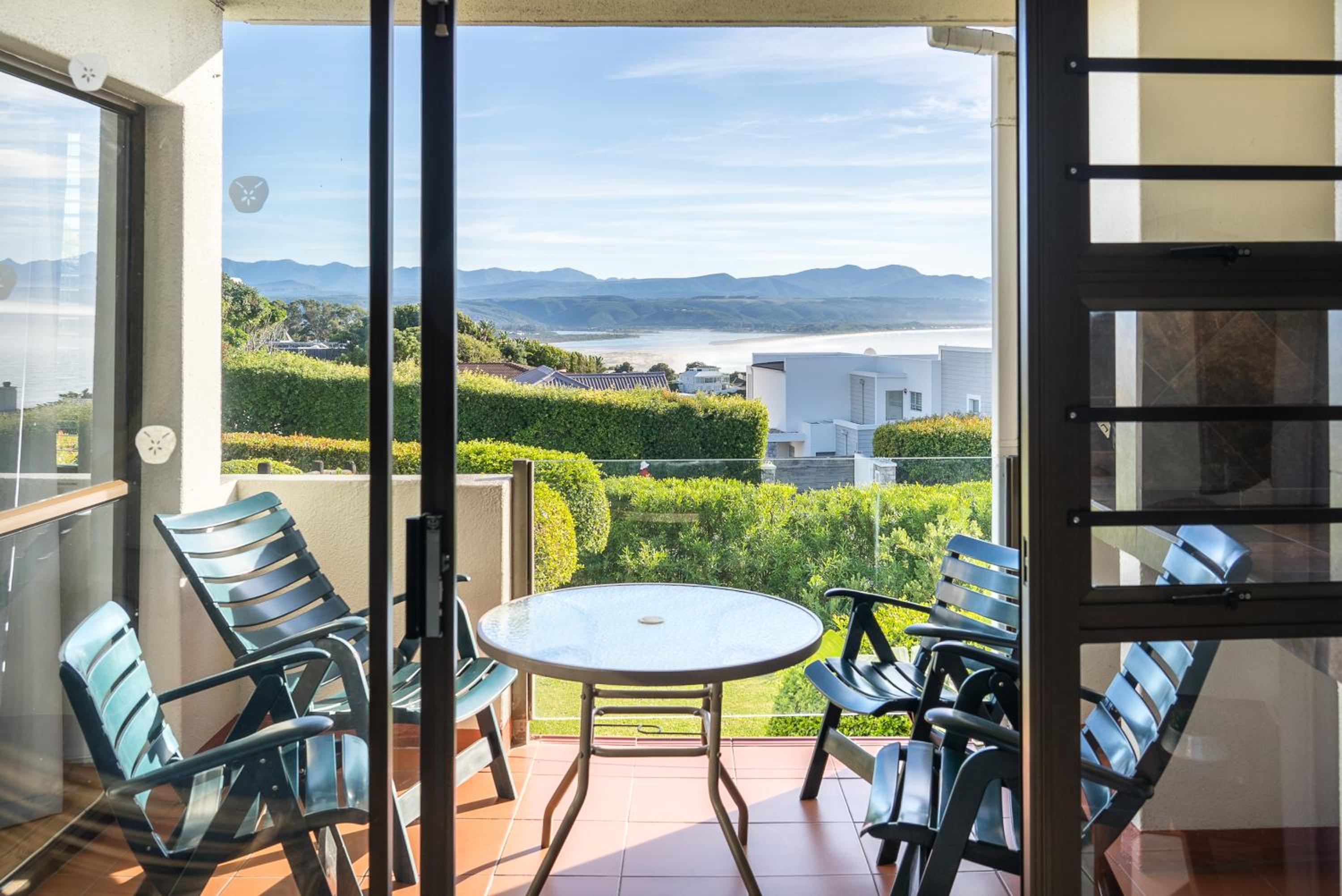 Seaviews from Arrowood view 4
