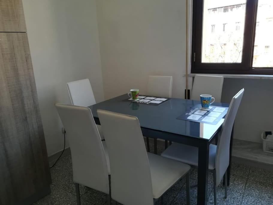 Il balcone sulla piazza view 4