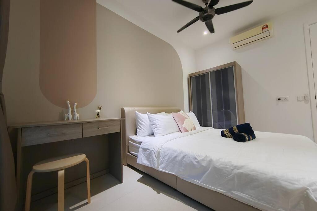 Arcoris Mont Kiara 3# 163 Retails # 1 bedroom with Court Yard View