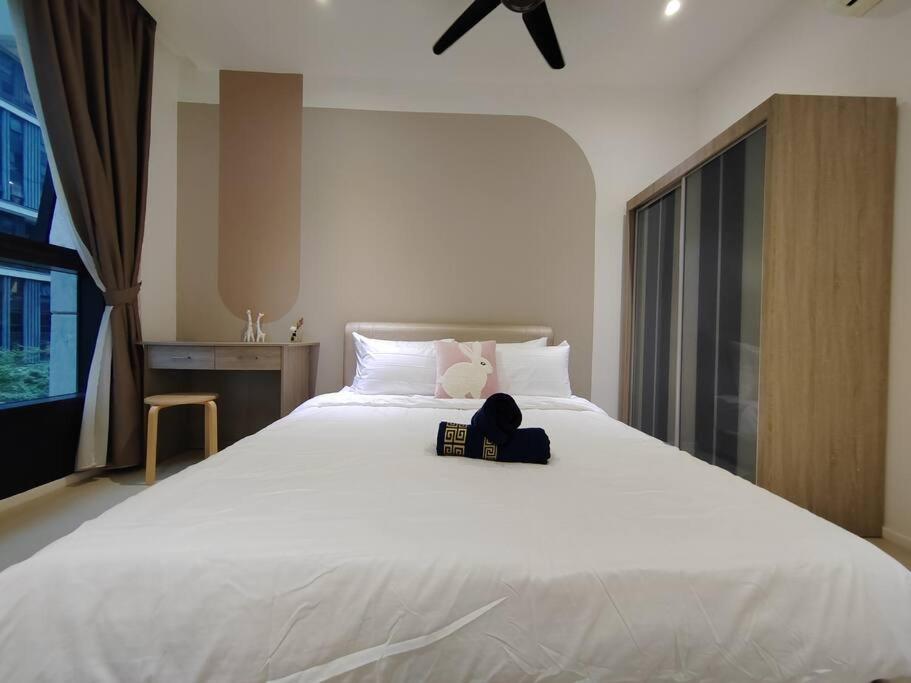 Arcoris Mont Kiara 3# 163 Retails # 1 bedroom with Court Yard View