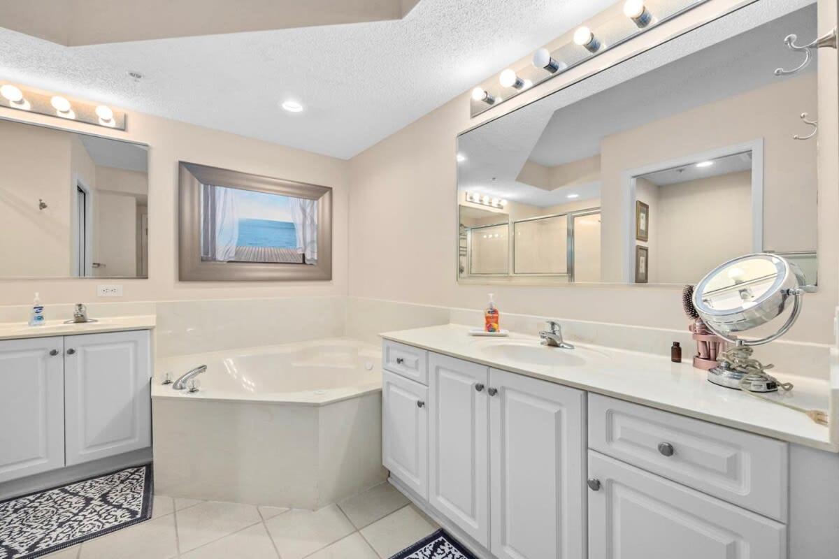 Harbor Pointe Coastal Getaway