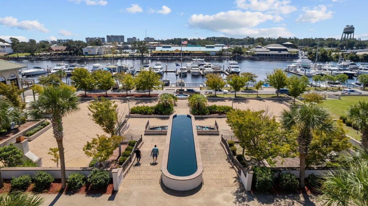 Harbor Pointe Coastal Getaway