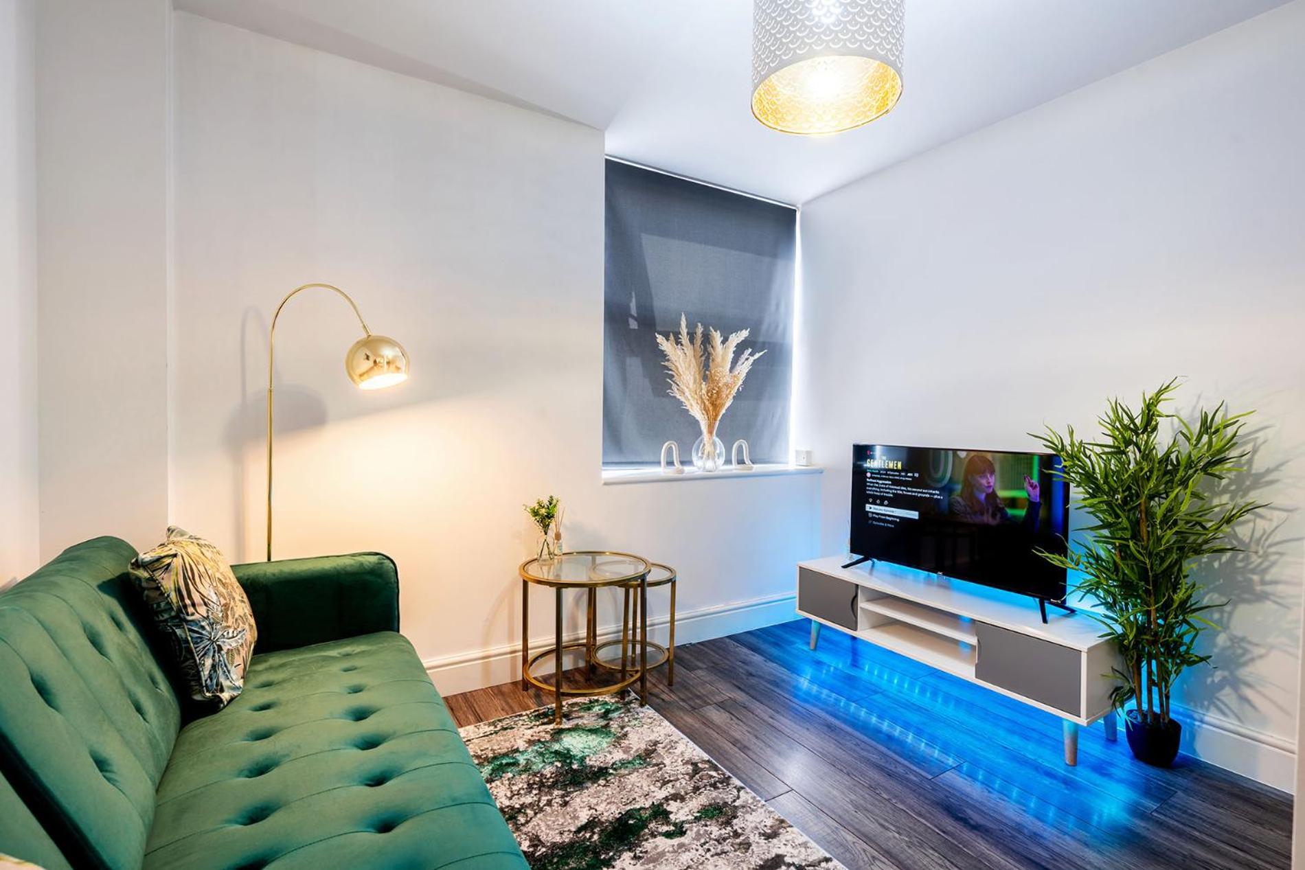 Exclusive One Bedroom Apartment - City Centre - Free Wi-Fi Netflix view 2