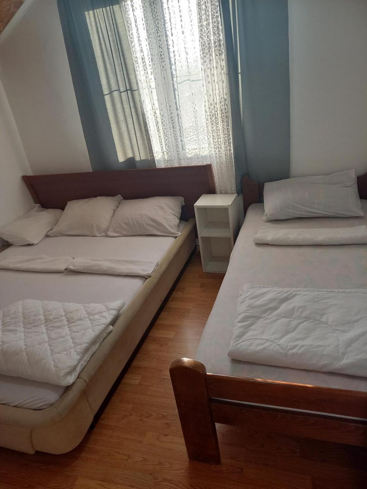Hostel Dragana