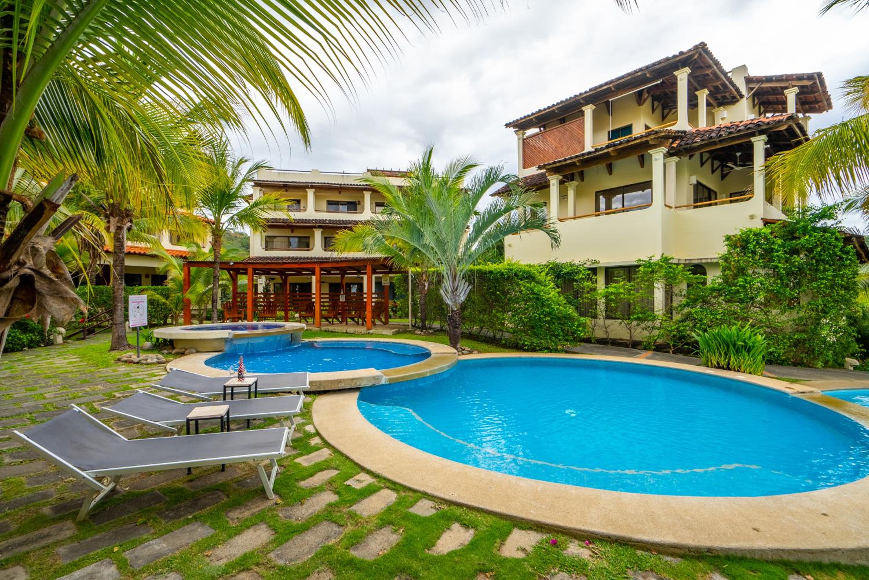 Amazing Oceanview Private Villa Rooftop Terrace Walk to Beach view 3