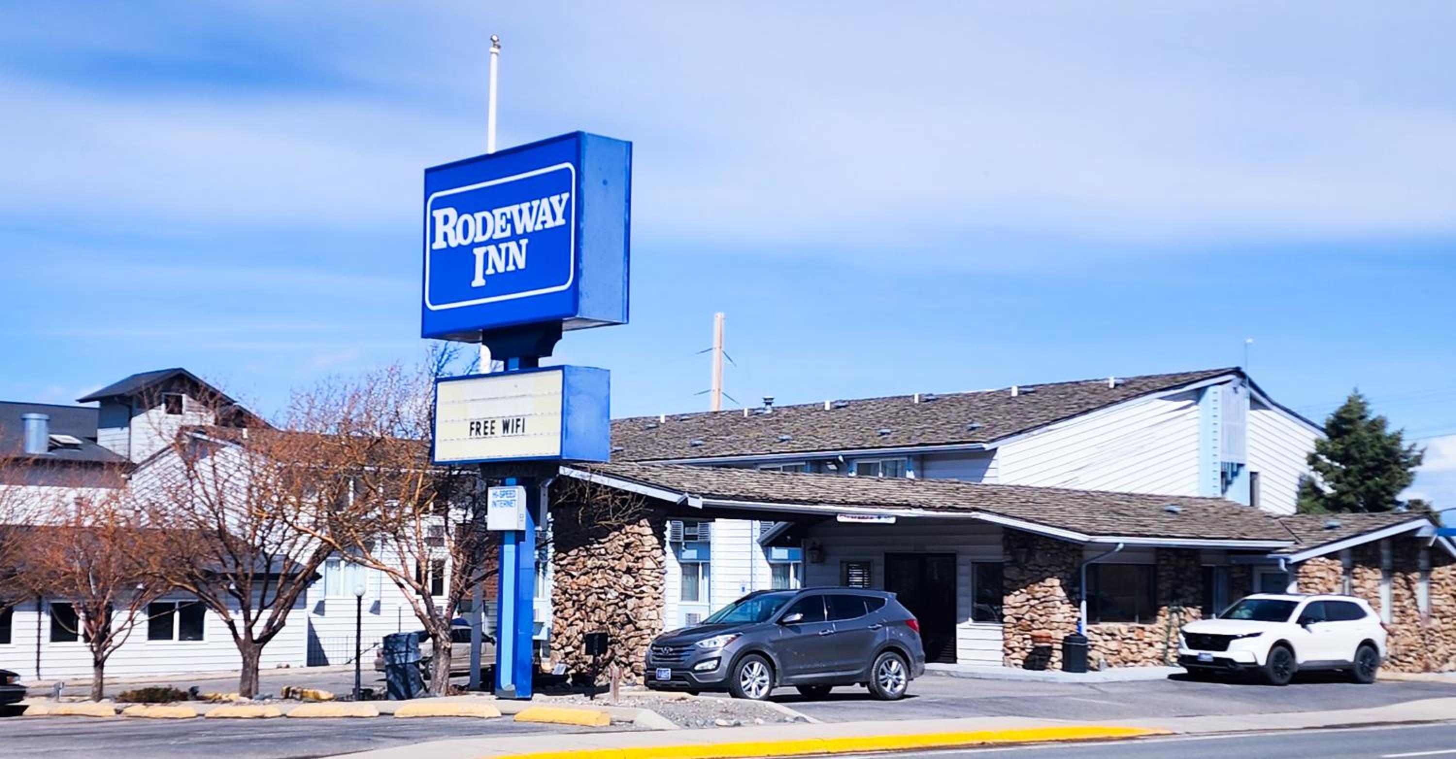 Helena Vacations - Rodeway Inn - Property Image 1