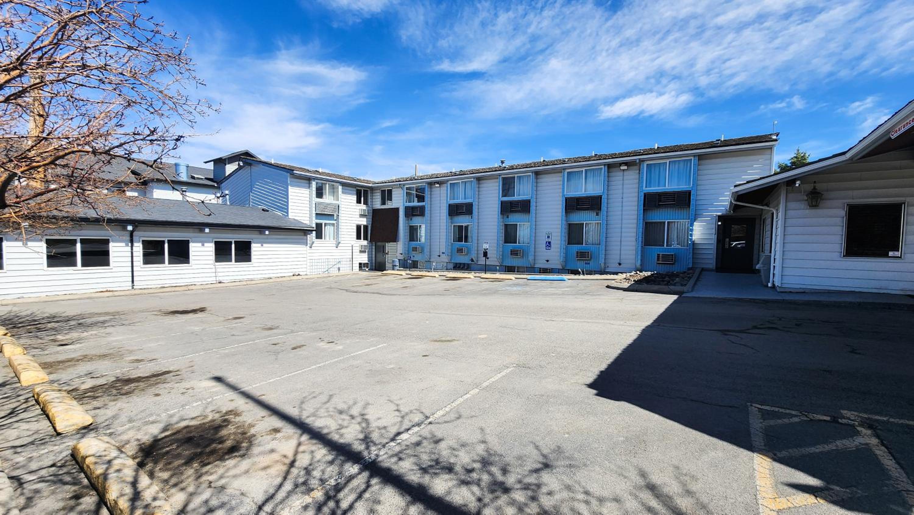 Helena Vacations - Rodeway Inn - Property Image 6