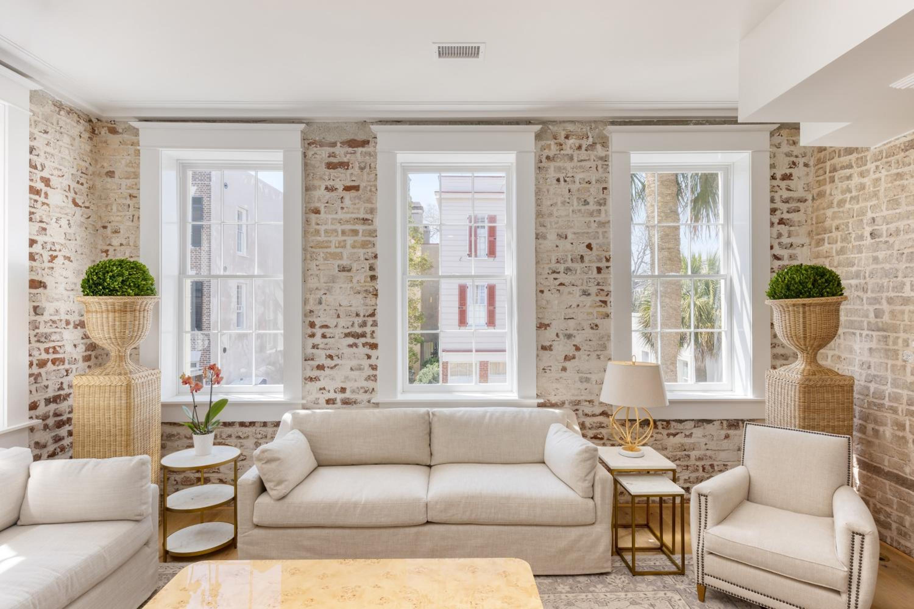 State St B by AvantStay French Quarter Rooftop Aesthetic Design