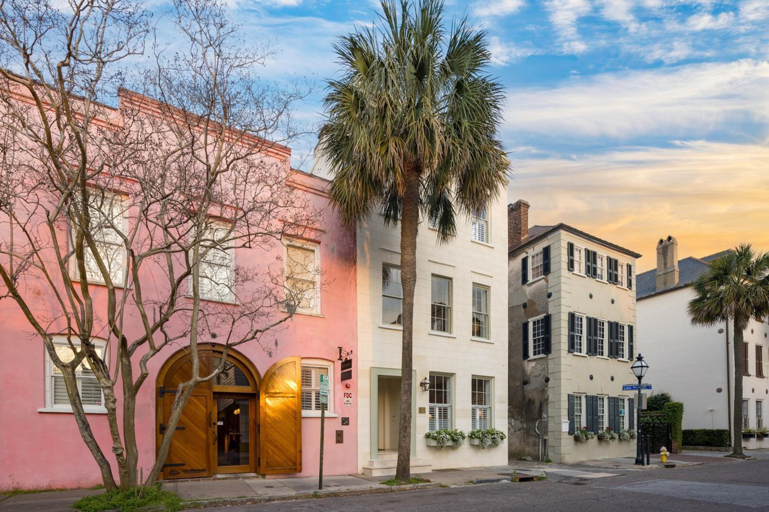State St B by AvantStay French Quarter Rooftop Aesthetic Design