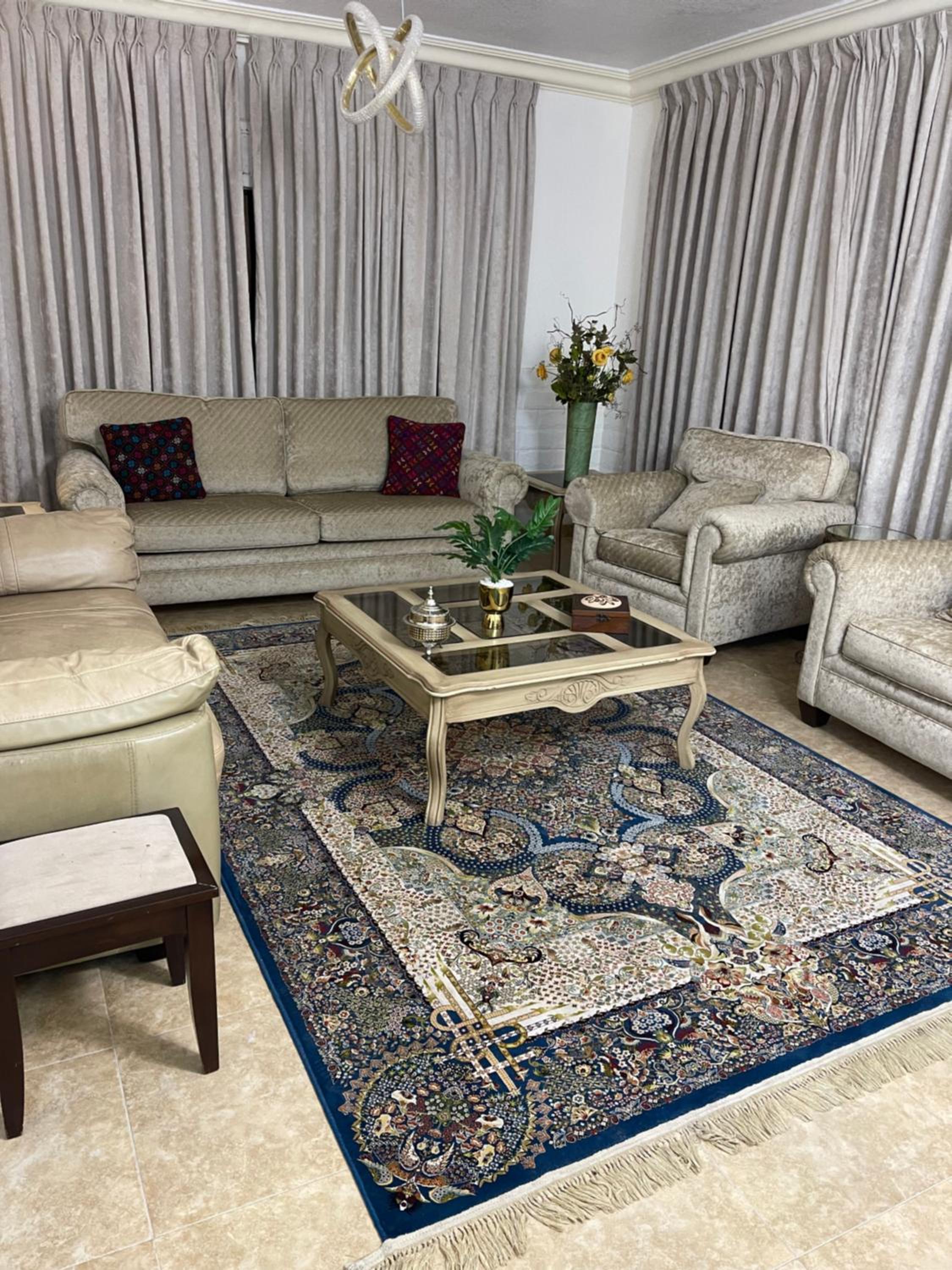 Beautiful & Cozy Newly remodeled 2 Bedroom view 3