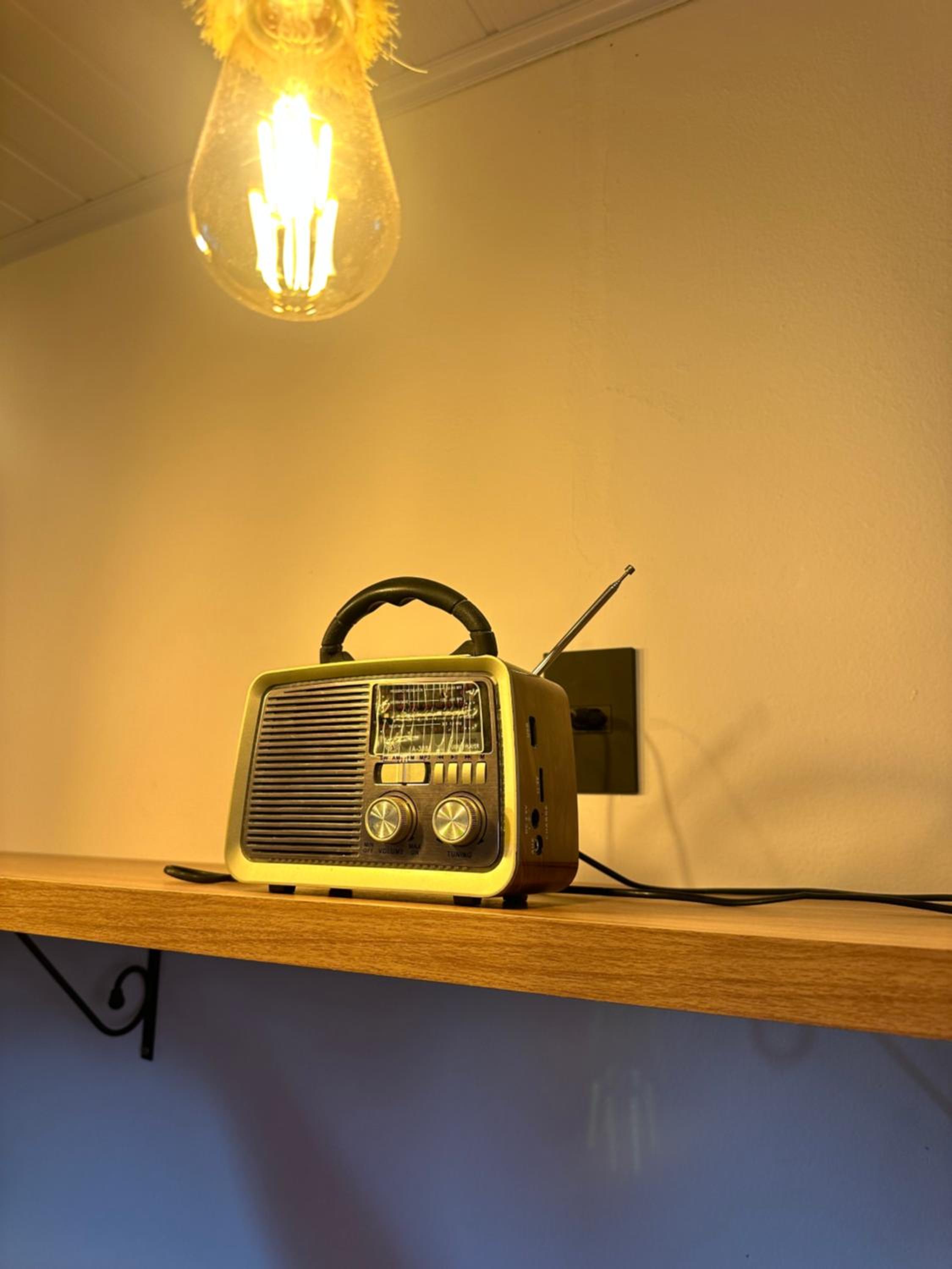 La vita hospedaria studio amarelo