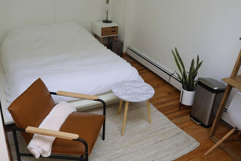 Beautiful & Massive 4 bdr with Bonus Perks!