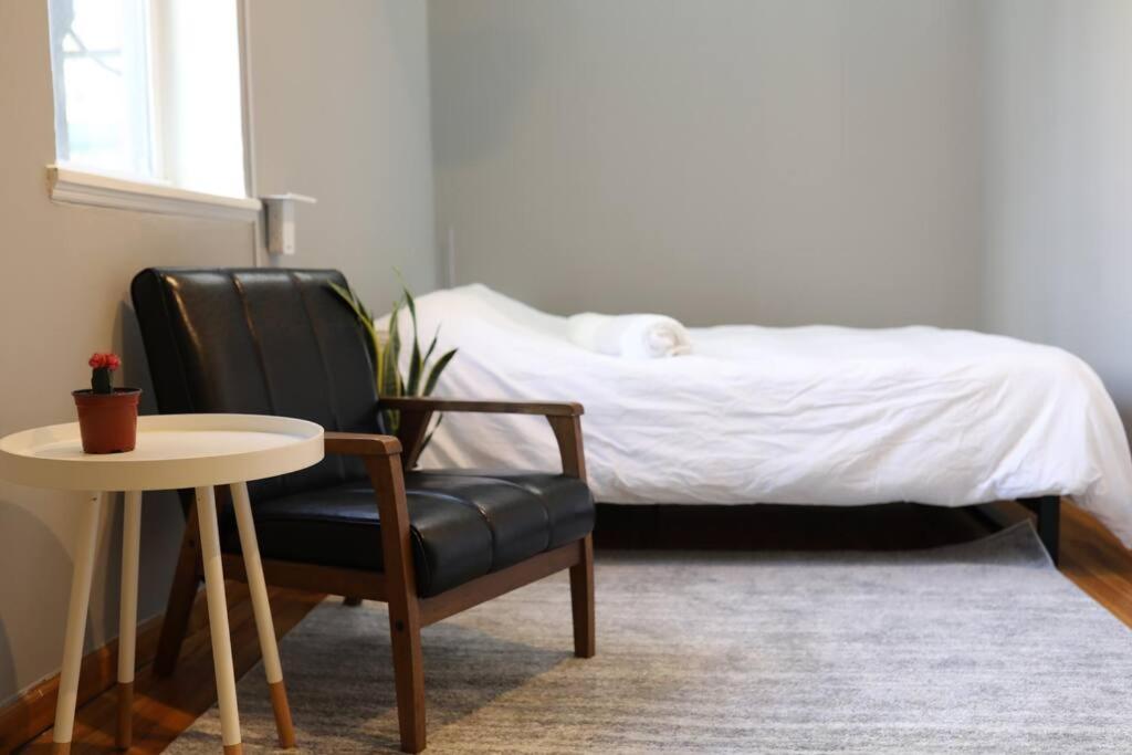 Beautiful & Massive 4 bdr with Bonus Perks!