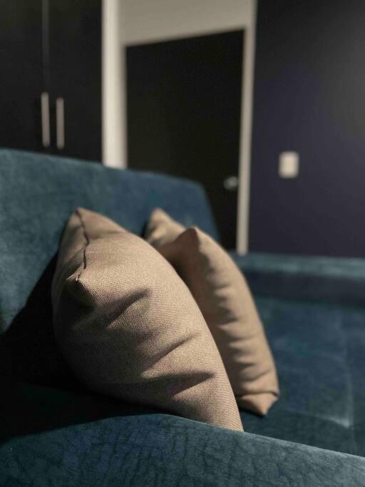 Apartamento a 1 cuadra vía Barichara, con cine.