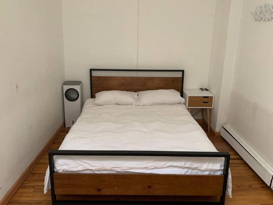 Beautiful & Massive 4 bdr with Bonus Perks!