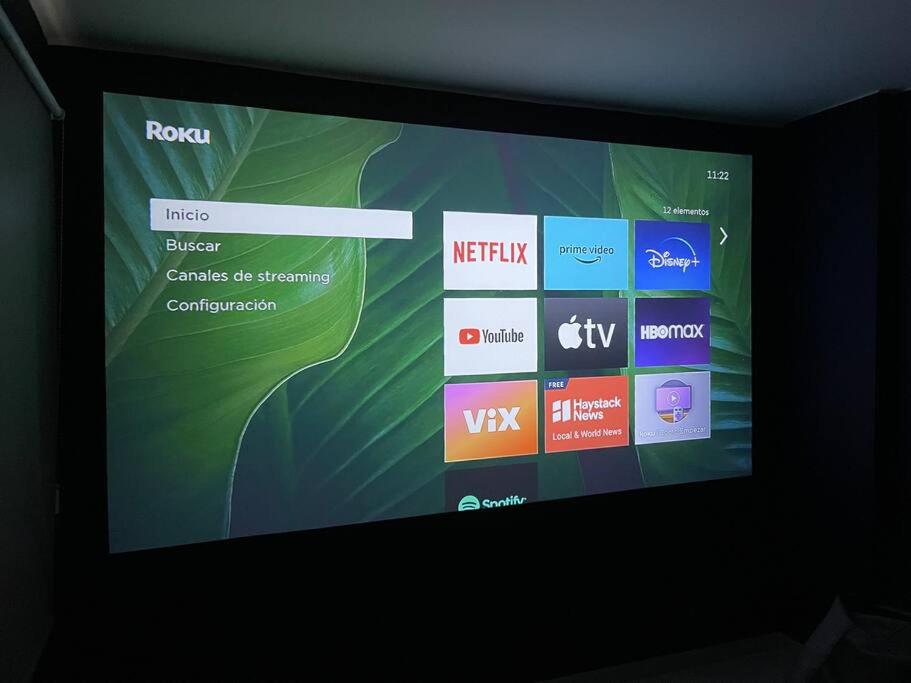 Apartamento a 1 cuadra vía Barichara, con cine.