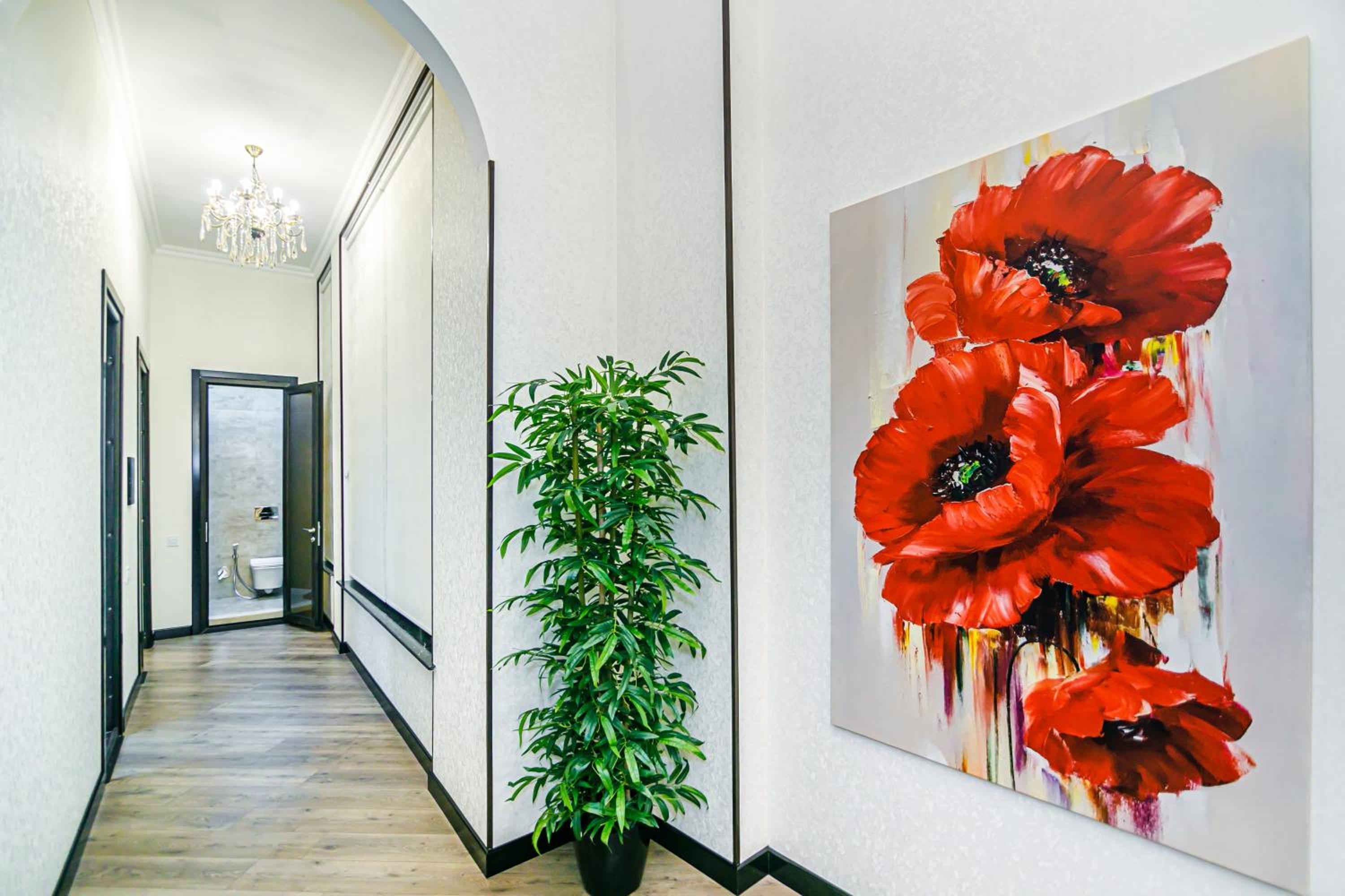 Apartment on Nizami 93
