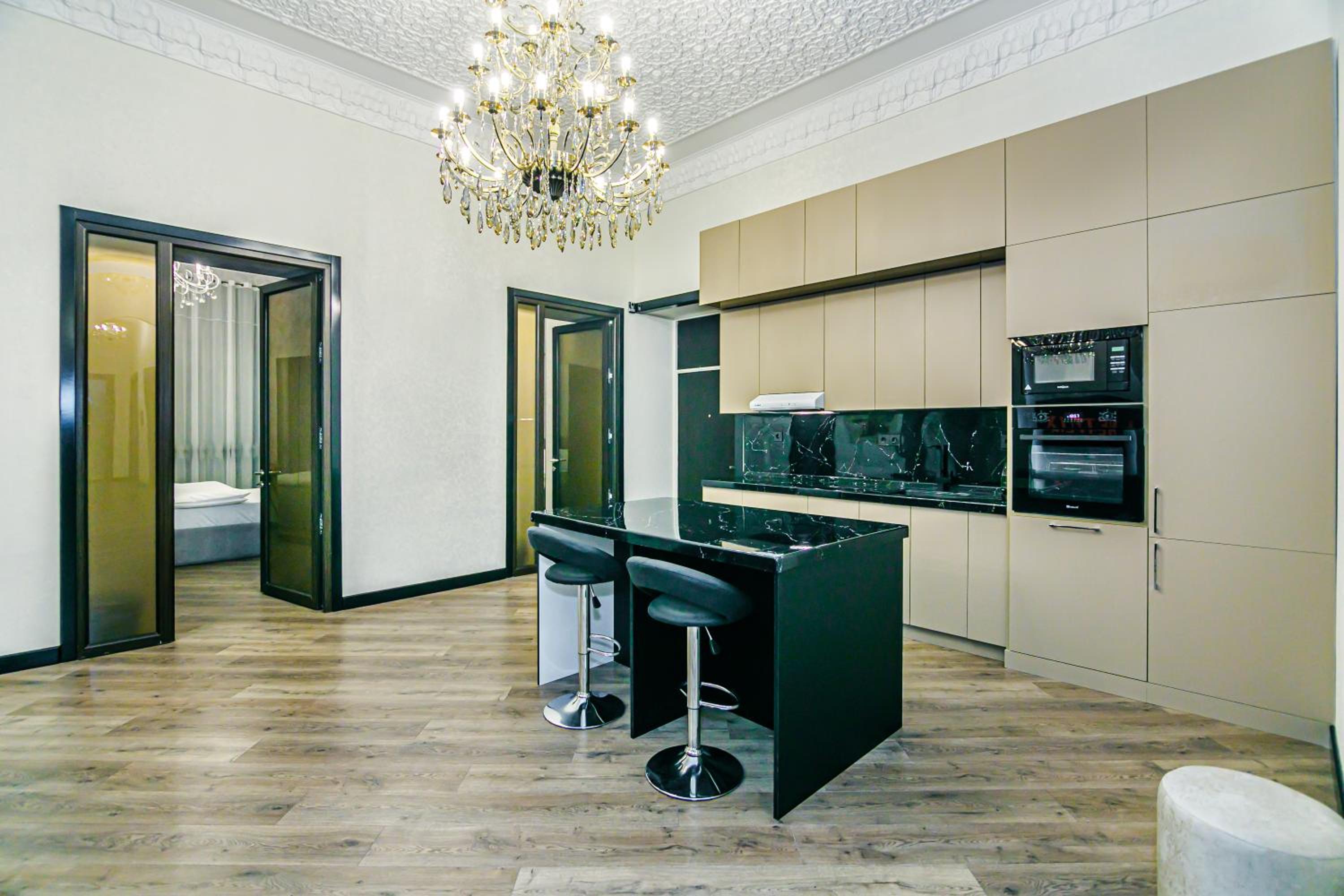 Apartment on Nizami 93