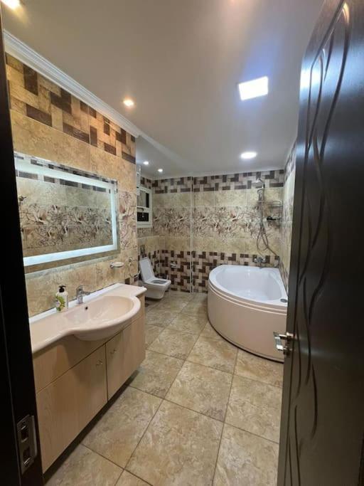 3-Bedroom City Apartment Cairo AdDoqqi