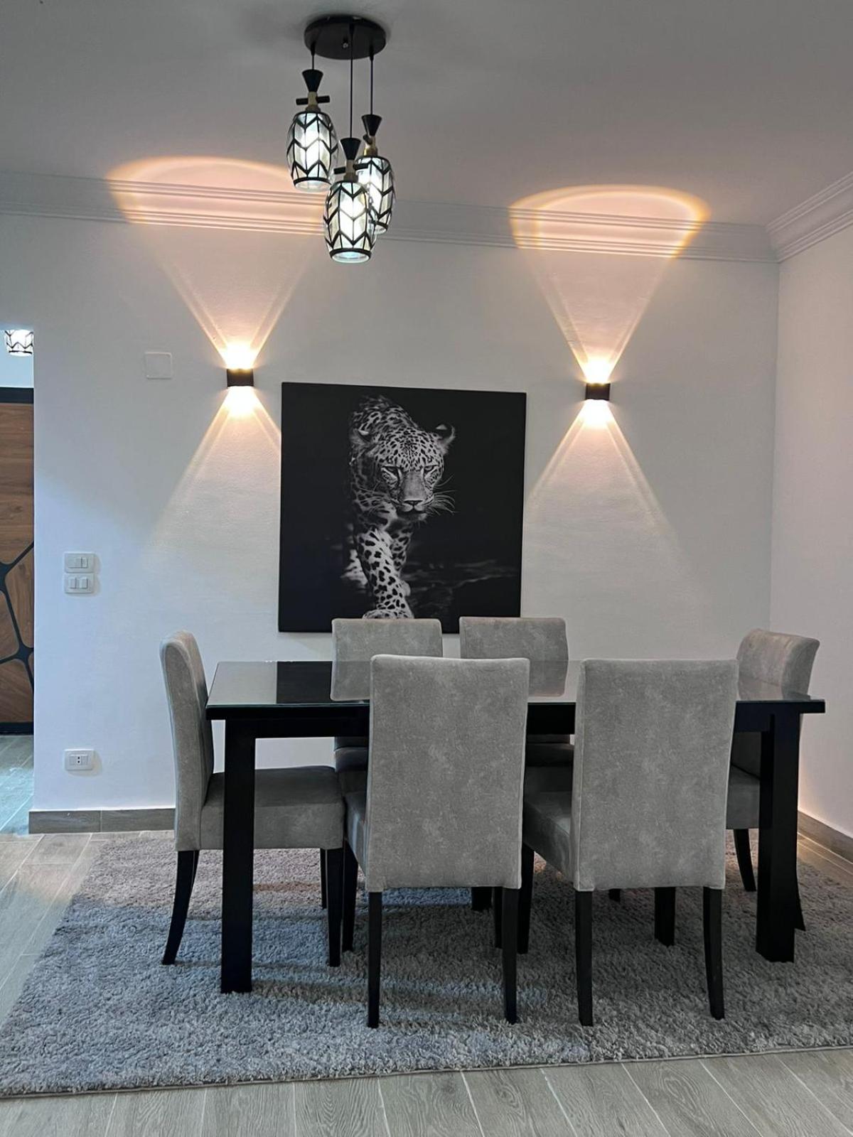Nasr city apt , 5 min to city Stars mall & more