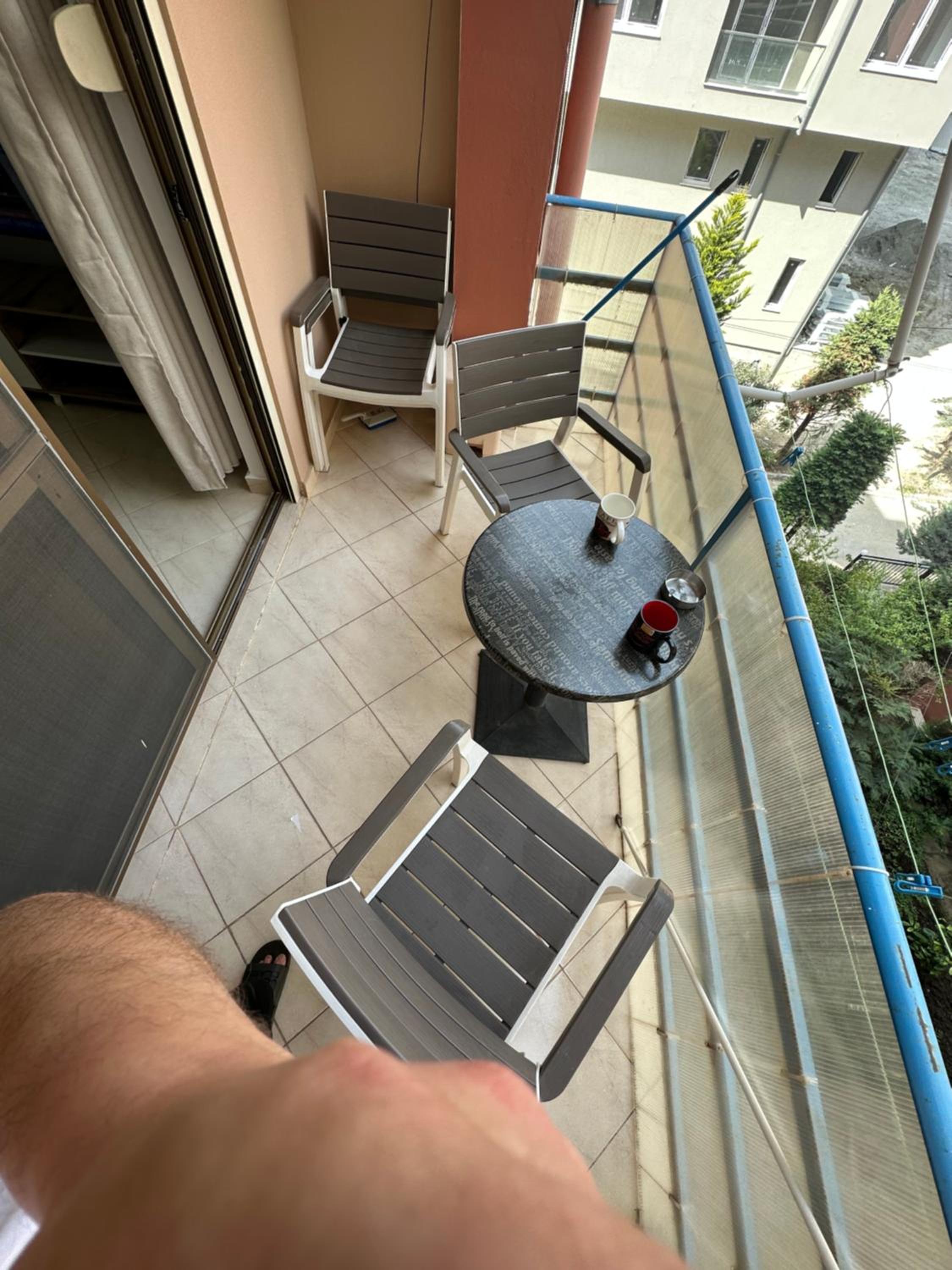 Henry’s beach apartment