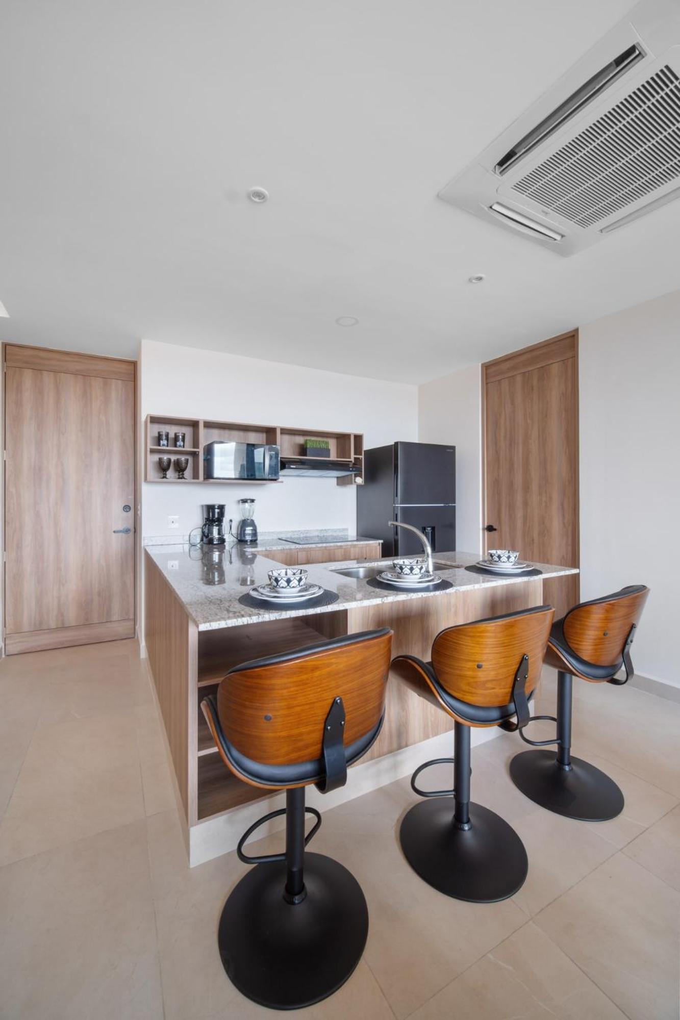 BALTIA Luxurious One Bedroom Ap