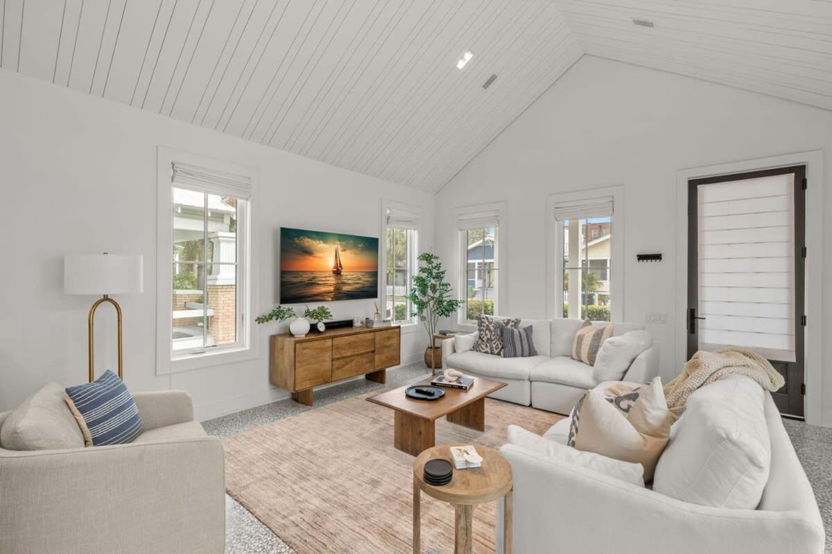 NEW! Casa Monte Cristo - Upscale Ybor Townhome view 5