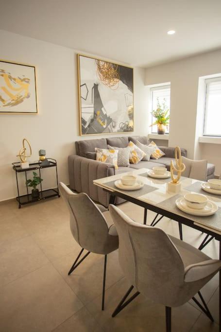 Superb 2 bedroom apartment in Coordenada Lafayette view 4