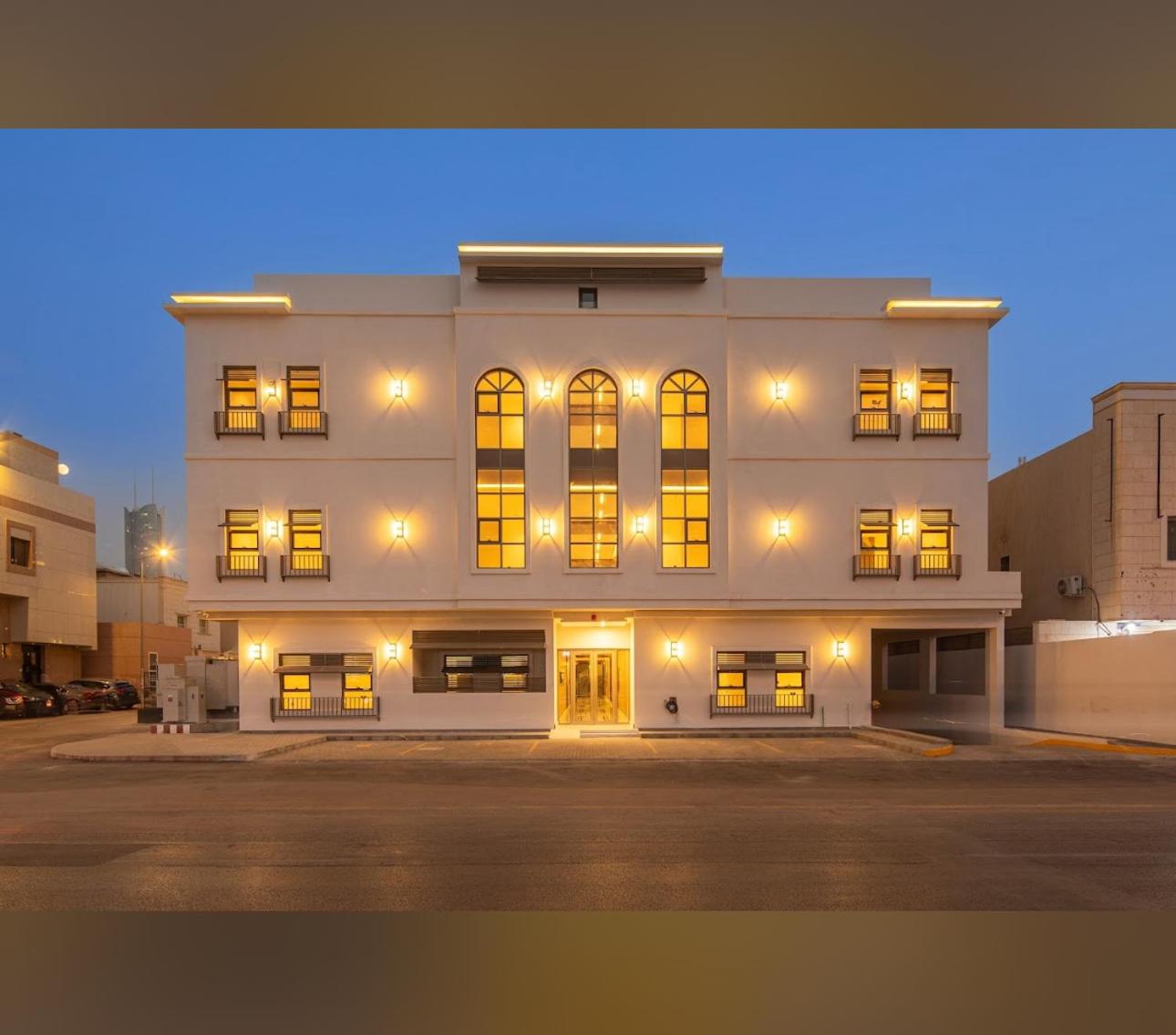Luxury condo in almalqa near Boulevard